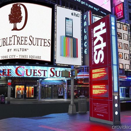Doubletree Suites By Hilton Nyc - Times Square Нью-Йорк Экстерьер фото
