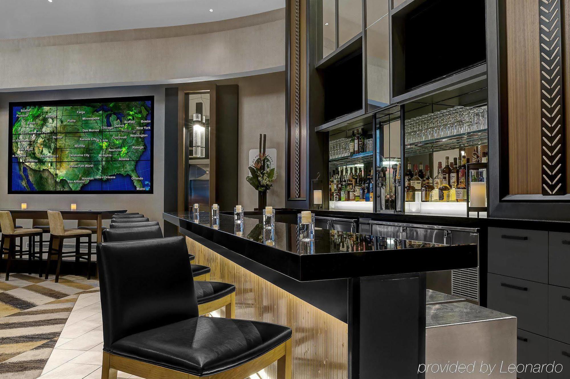 Doubletree Suites By Hilton Nyc - Times Square Нью-Йорк Экстерьер фото