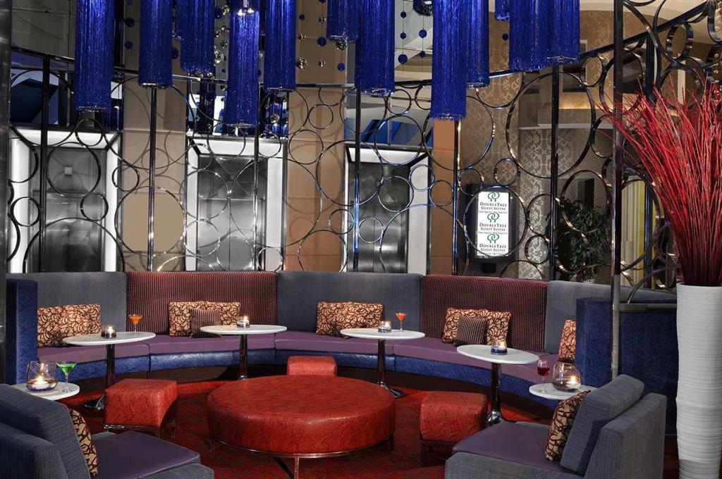 Doubletree Suites By Hilton Nyc - Times Square Нью-Йорк Экстерьер фото